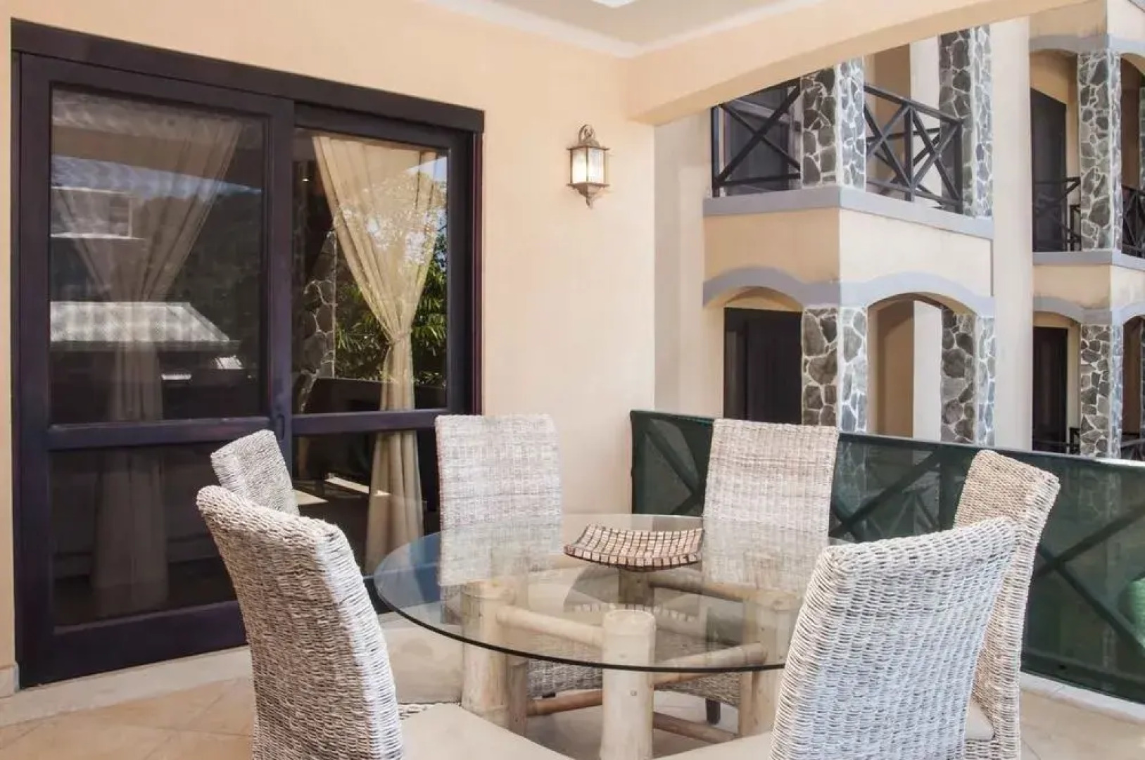 5th Flr Ocean View Penthouse with 2 Level Balcony