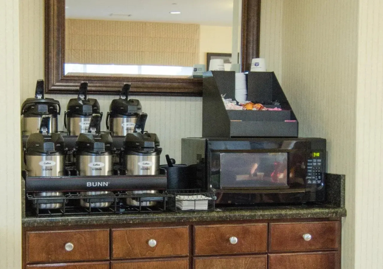 Best Western Plus Castlerock Inn & Suites