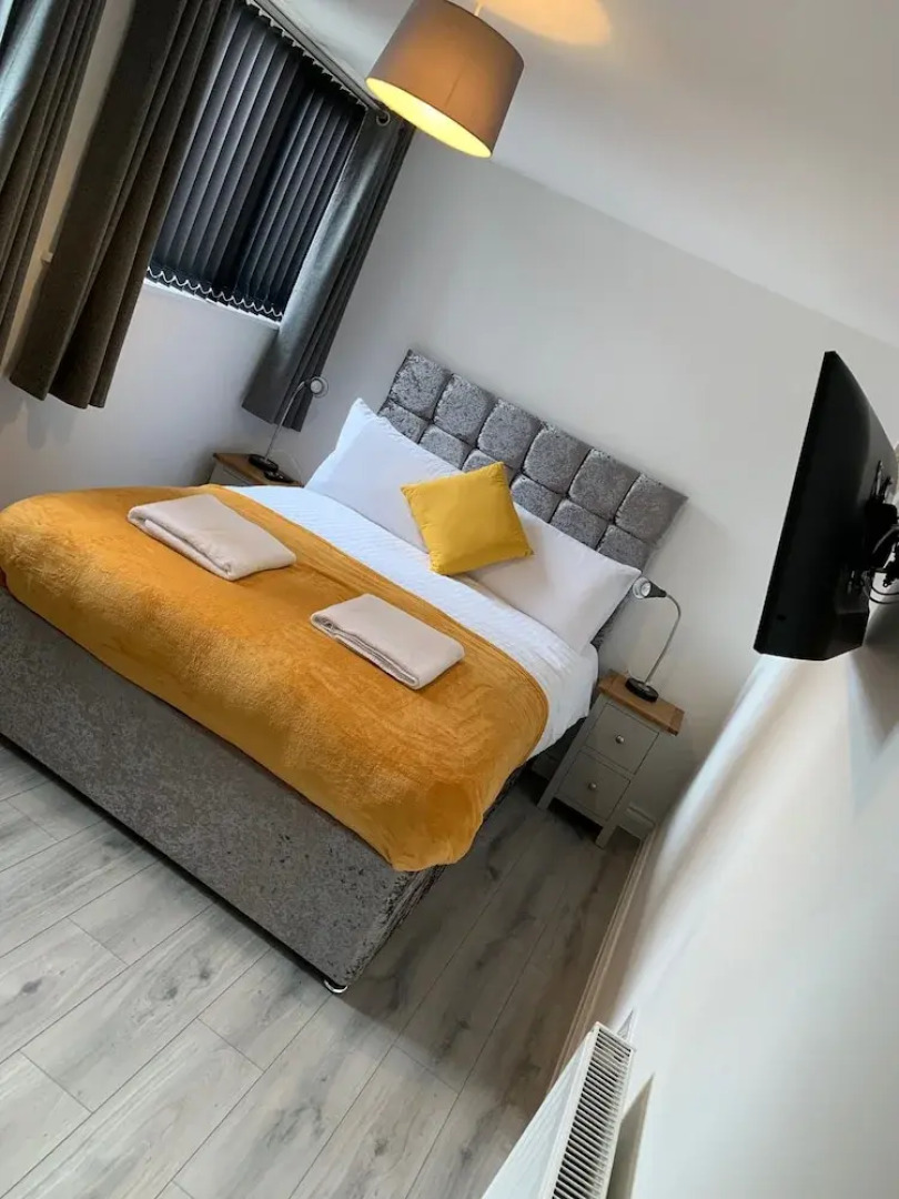 3 bed Bungalow Waterloo by Pureserviced