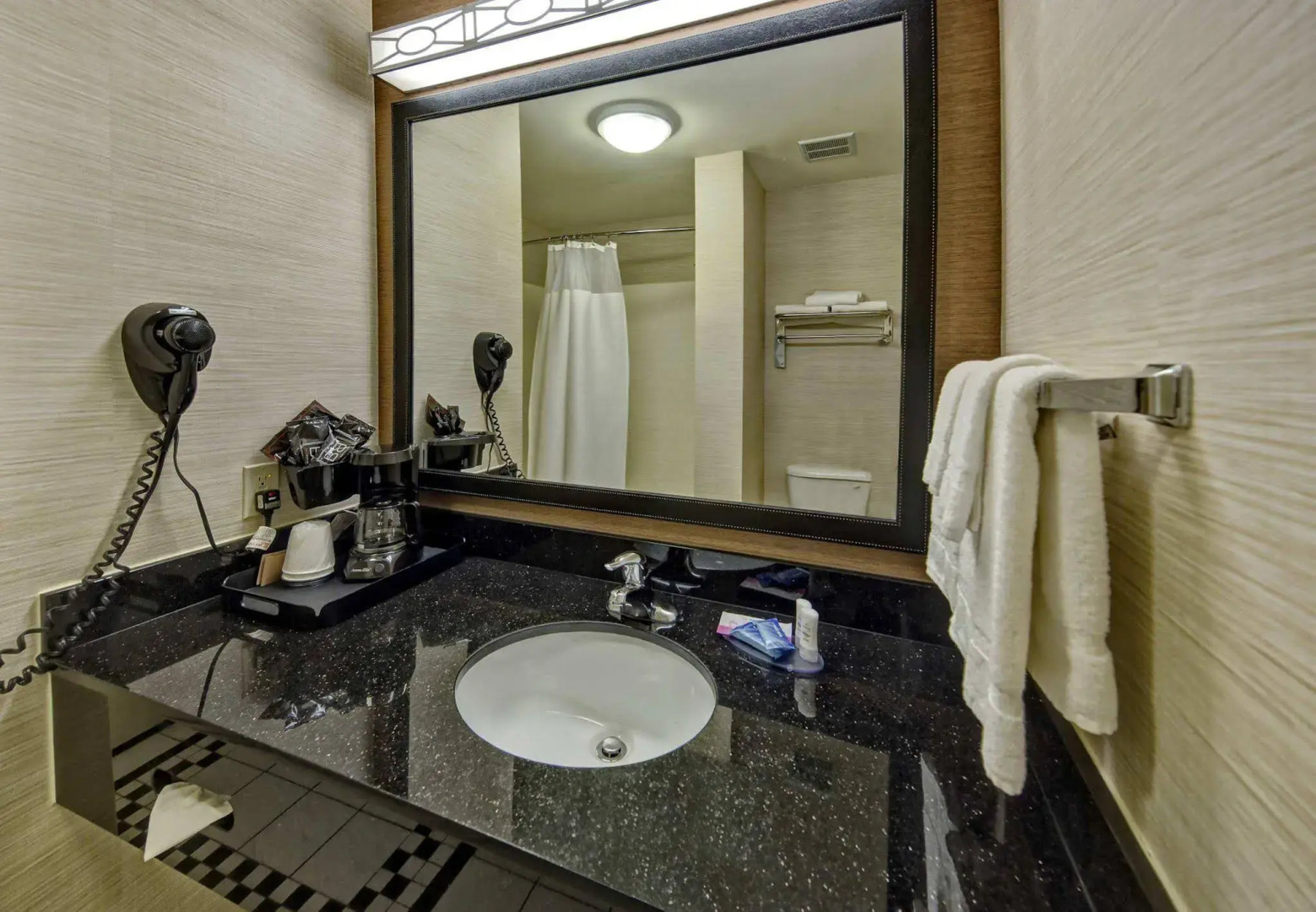 Fairfield Inn & Suites by Marriott Oklahoma City-Warr Acres