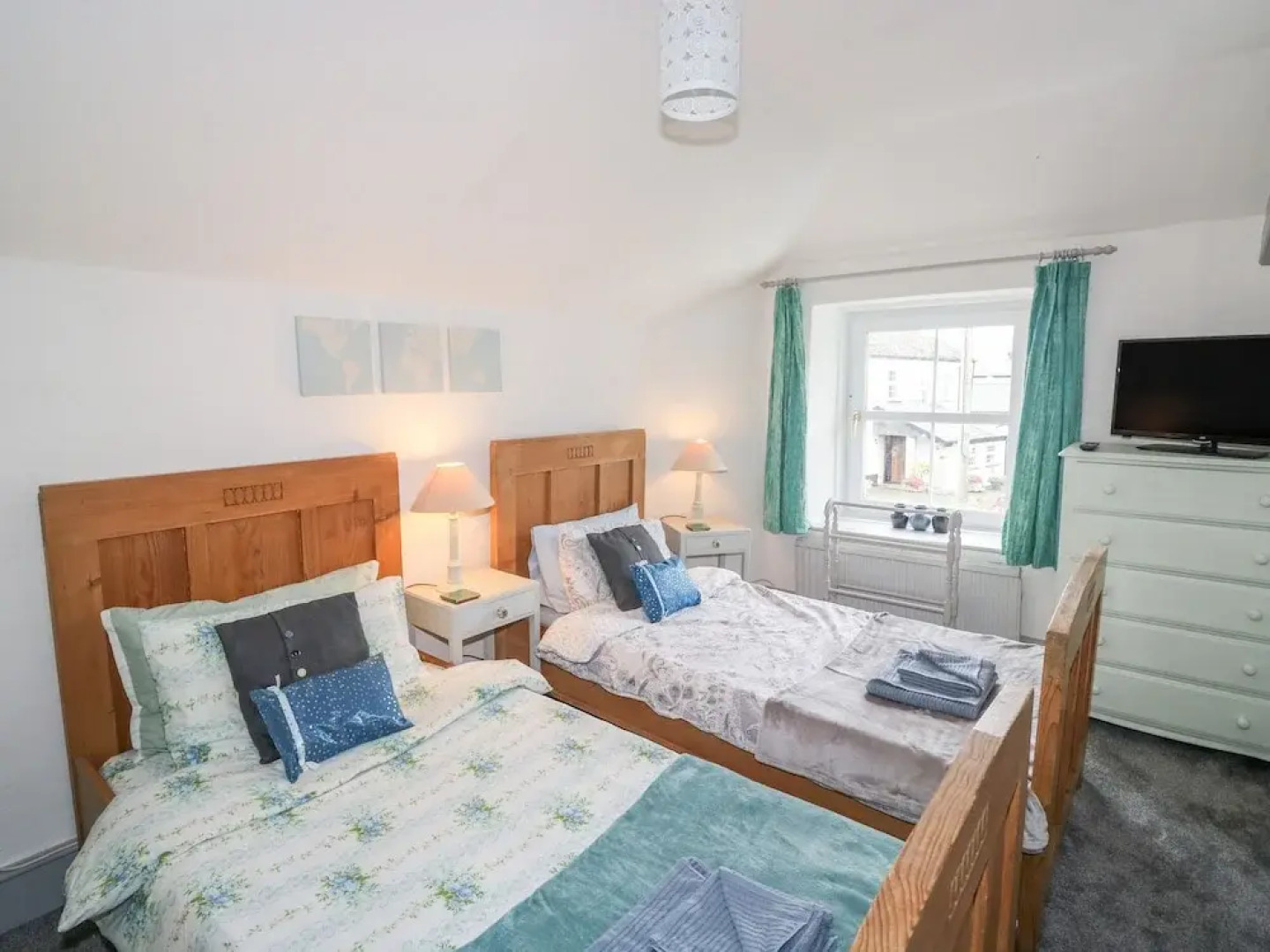 Homeleigh Bed  Breakfast