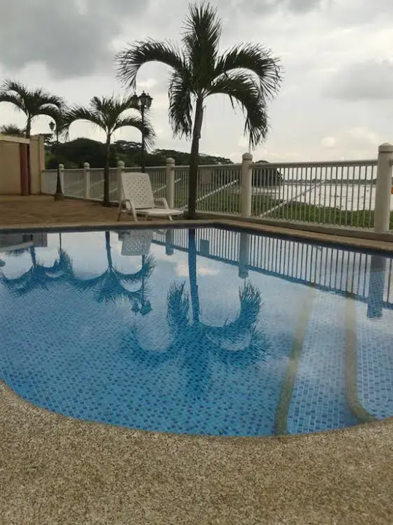 Apartamento Amoblado URB Volare