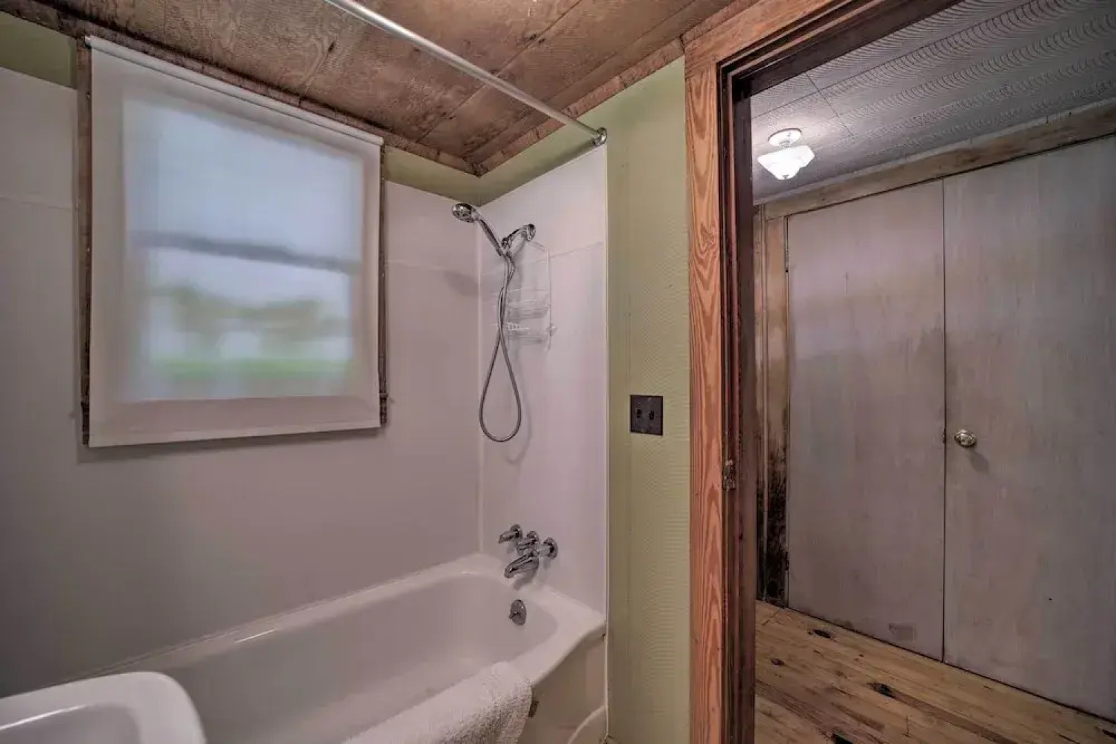 Historic Mountain Cabin: Grill & Hiking Trail!