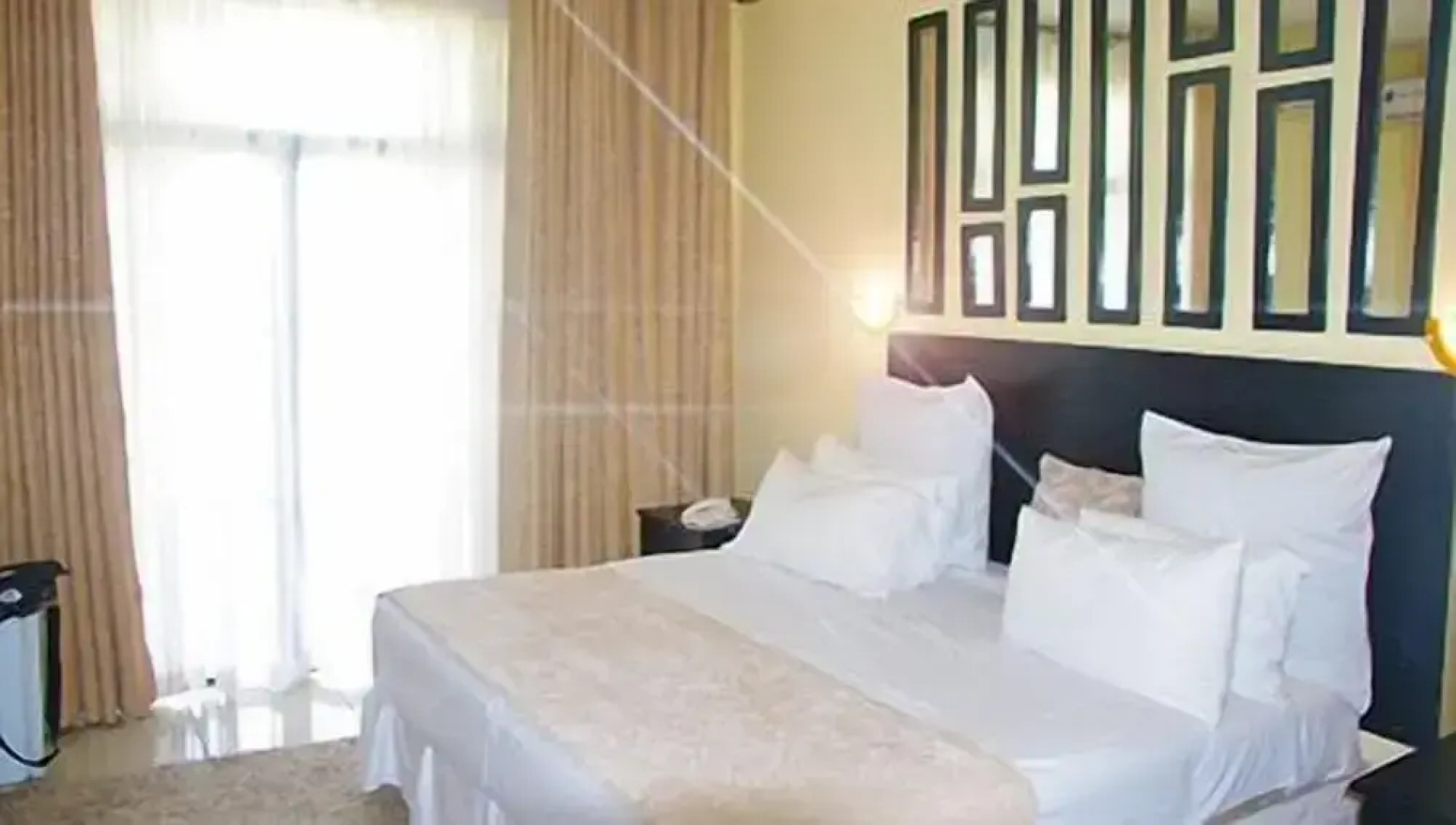 Regency Hotel Flamboyant