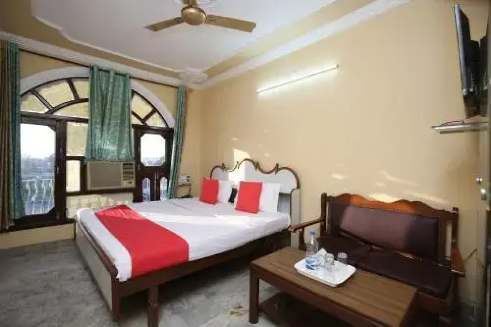 OYO 22972 Hotel Vikrant