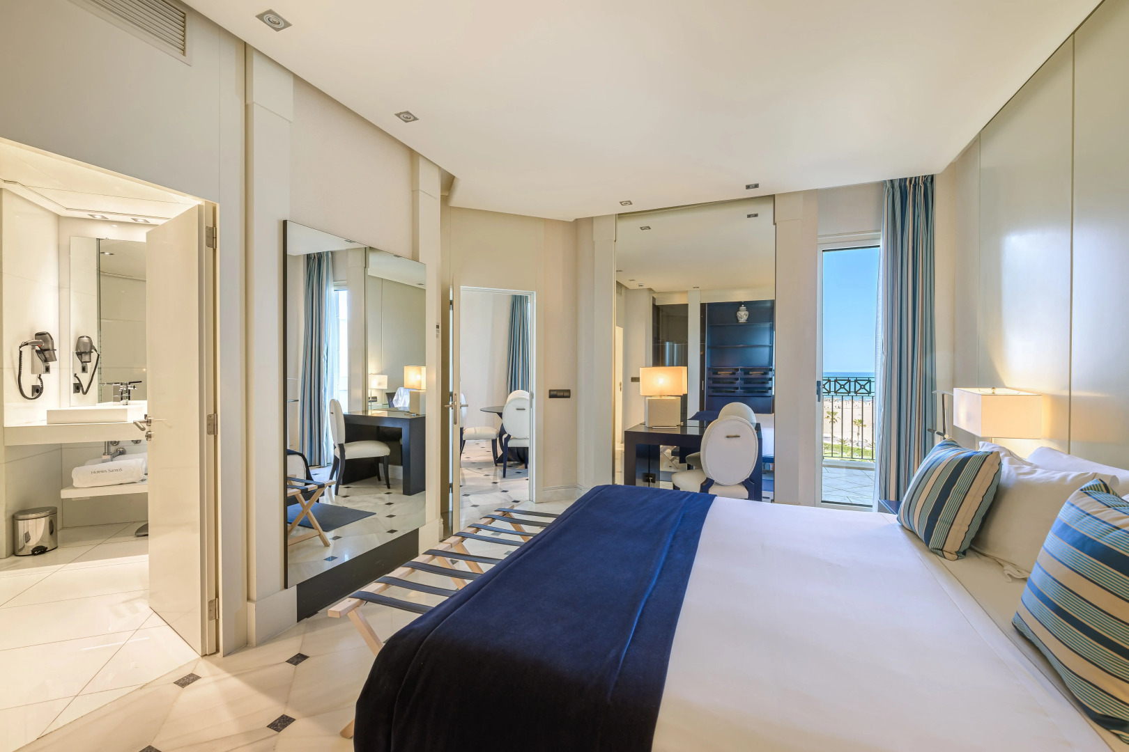 Курортный отель Las Arenas Balneario