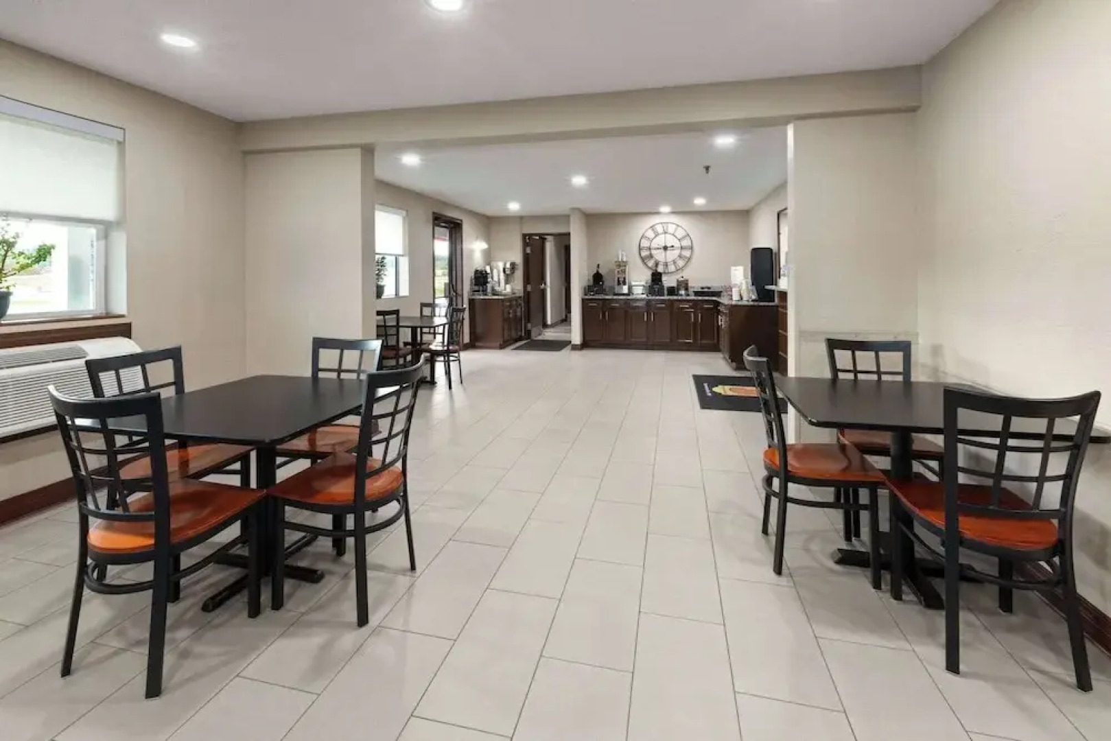 Super 8 by Wyndham Summersville/New River National Park