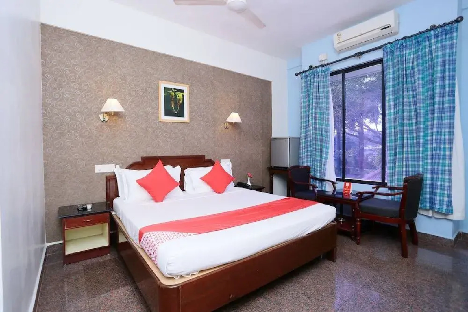 Oyo 22875 Deliza Residency