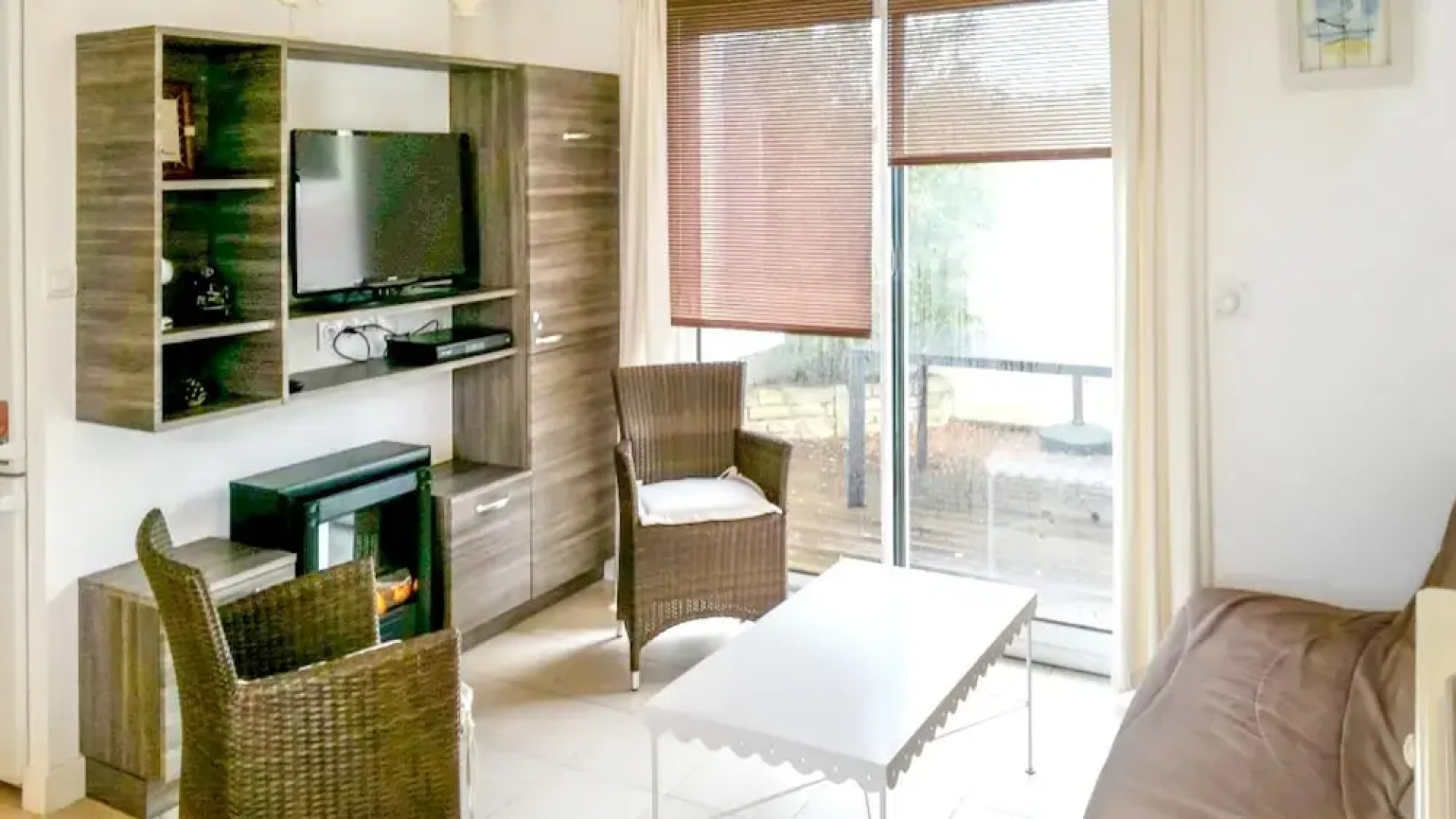 House With 2 Bedrooms in Le Bois-plage-en-ré, With Pool Access, Furnis