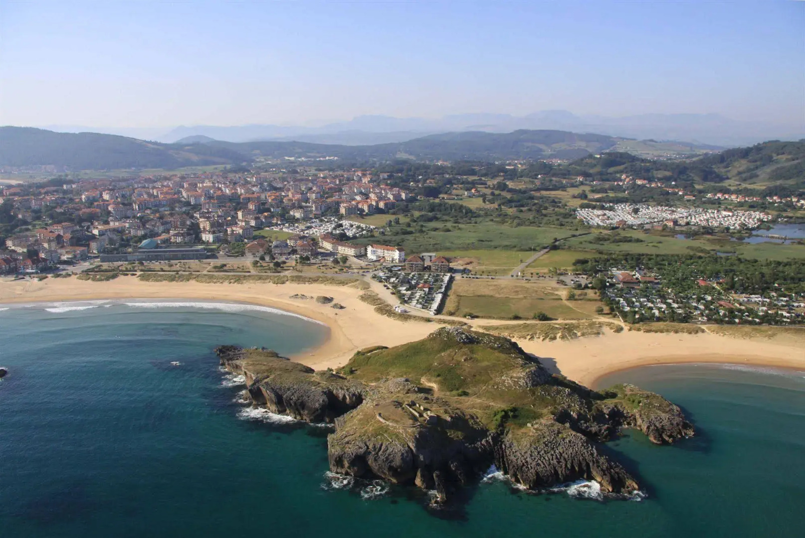 Apartamentos Turisticos Suaces