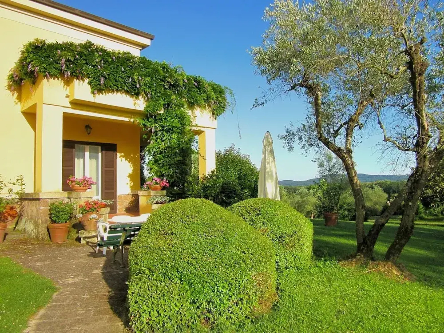 Villa Montecasciano - 8 Sleeps Private Garden