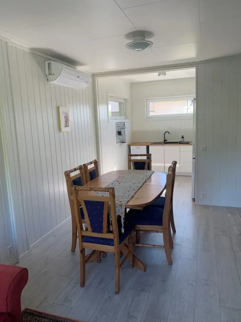 The house on the lake