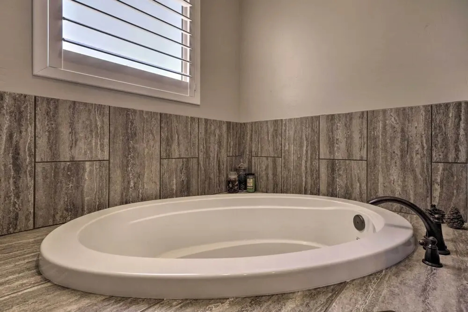 Stunning Kanab Home - Amazing Red Rock Views!