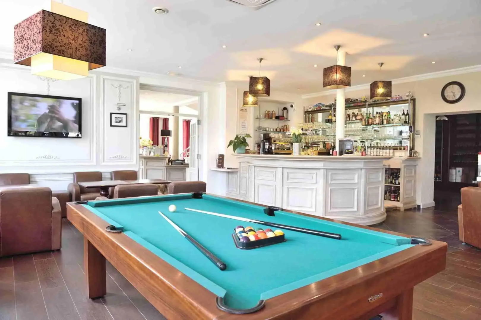 Logis _ Hotel Restaurant La Sapiniere