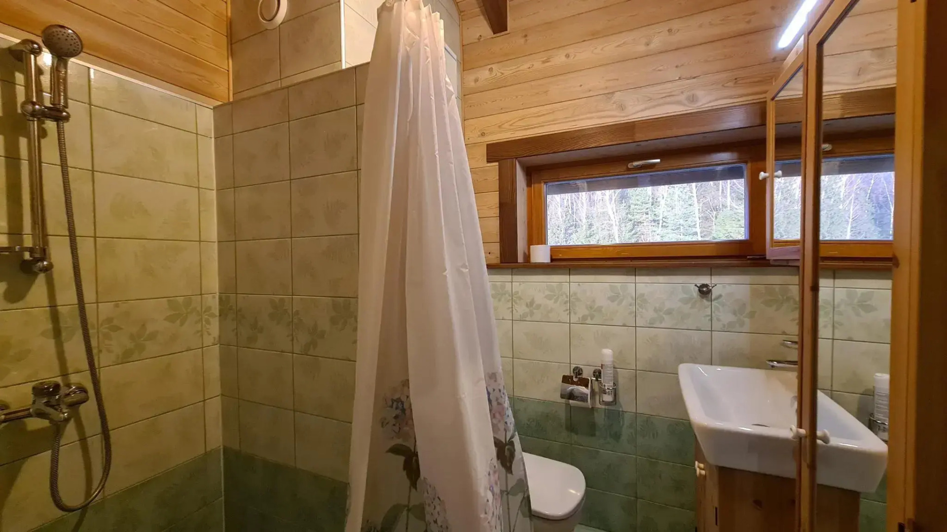 Коттедж А9 на базе отдыха Новинки Парк