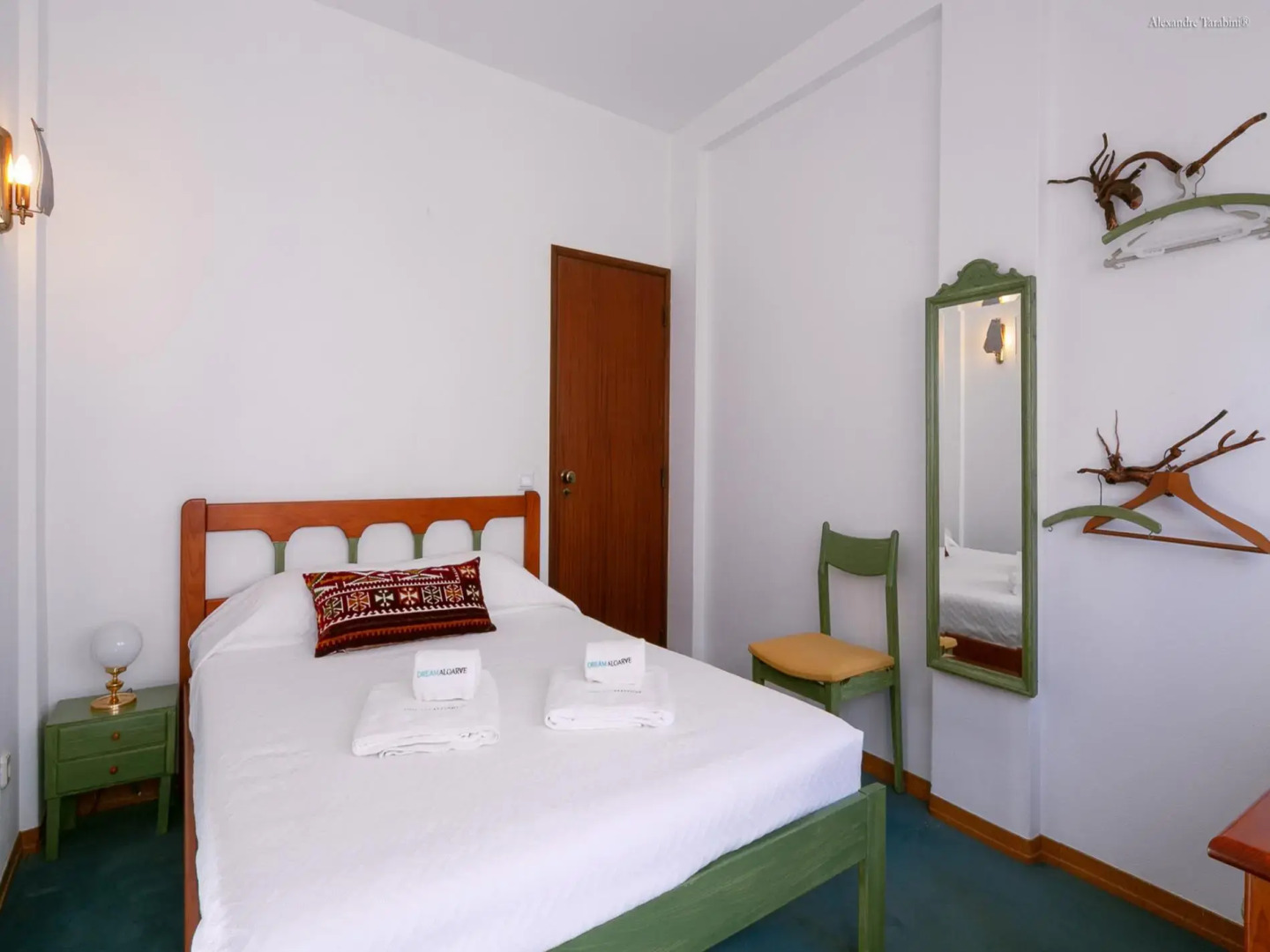 A18 - Chimney Townhouse in Historic Center