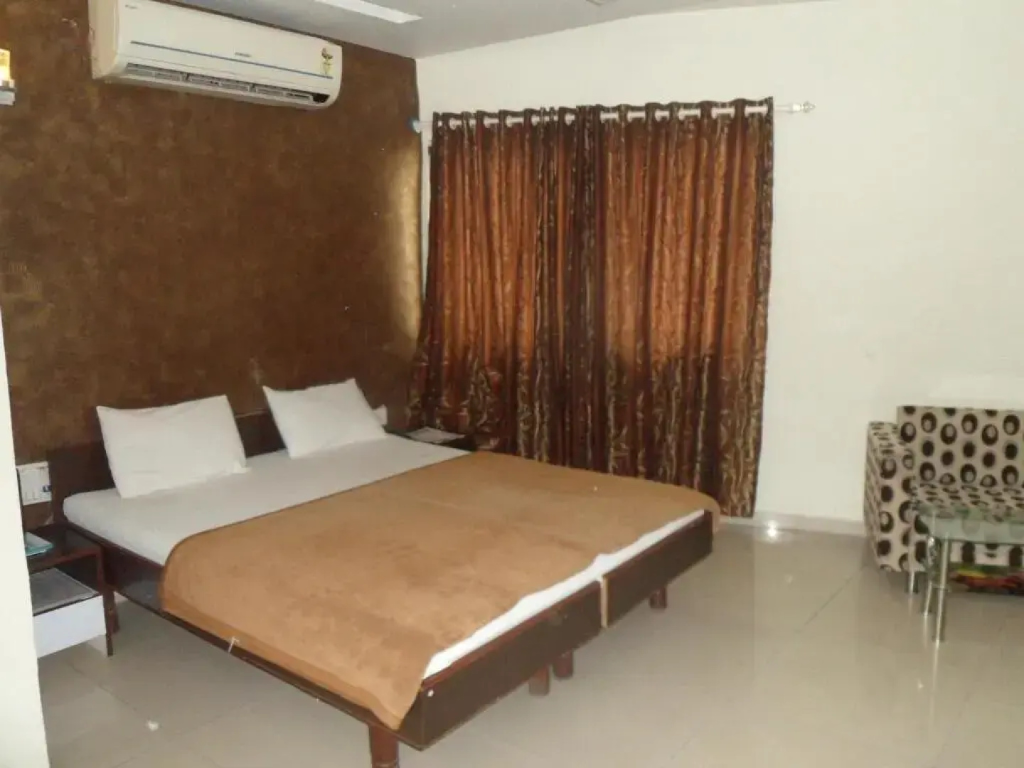 Hotel Radiant