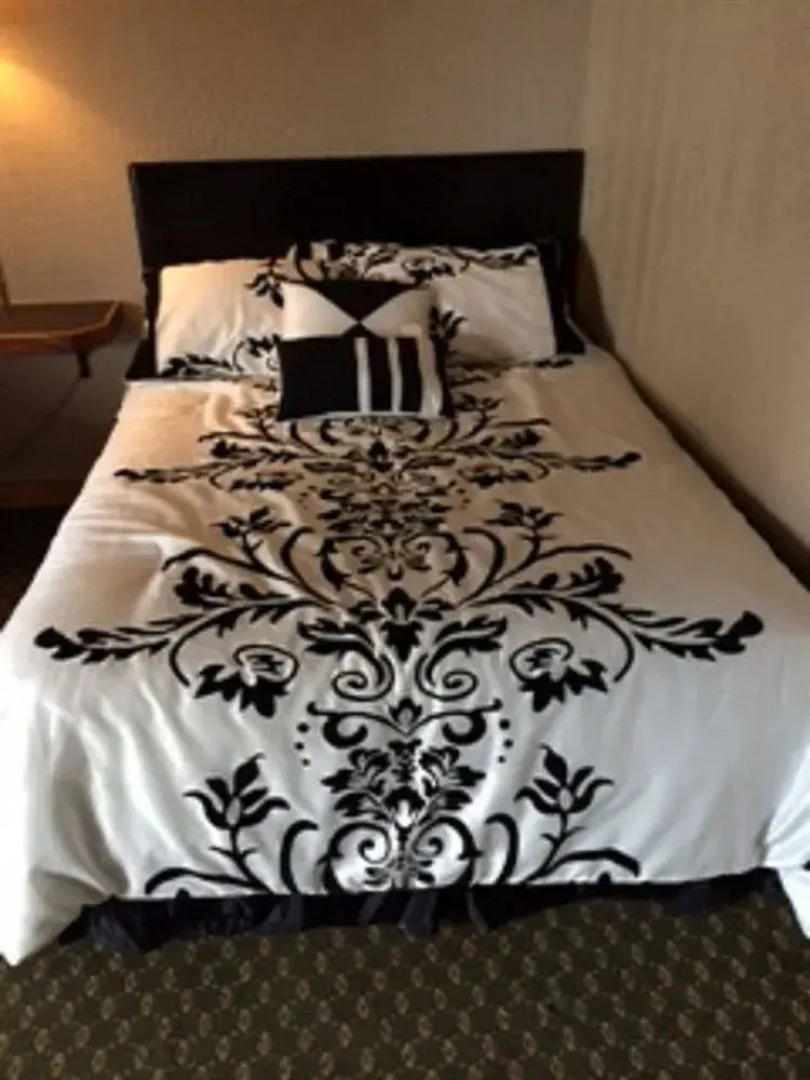 The Country Edge Motel