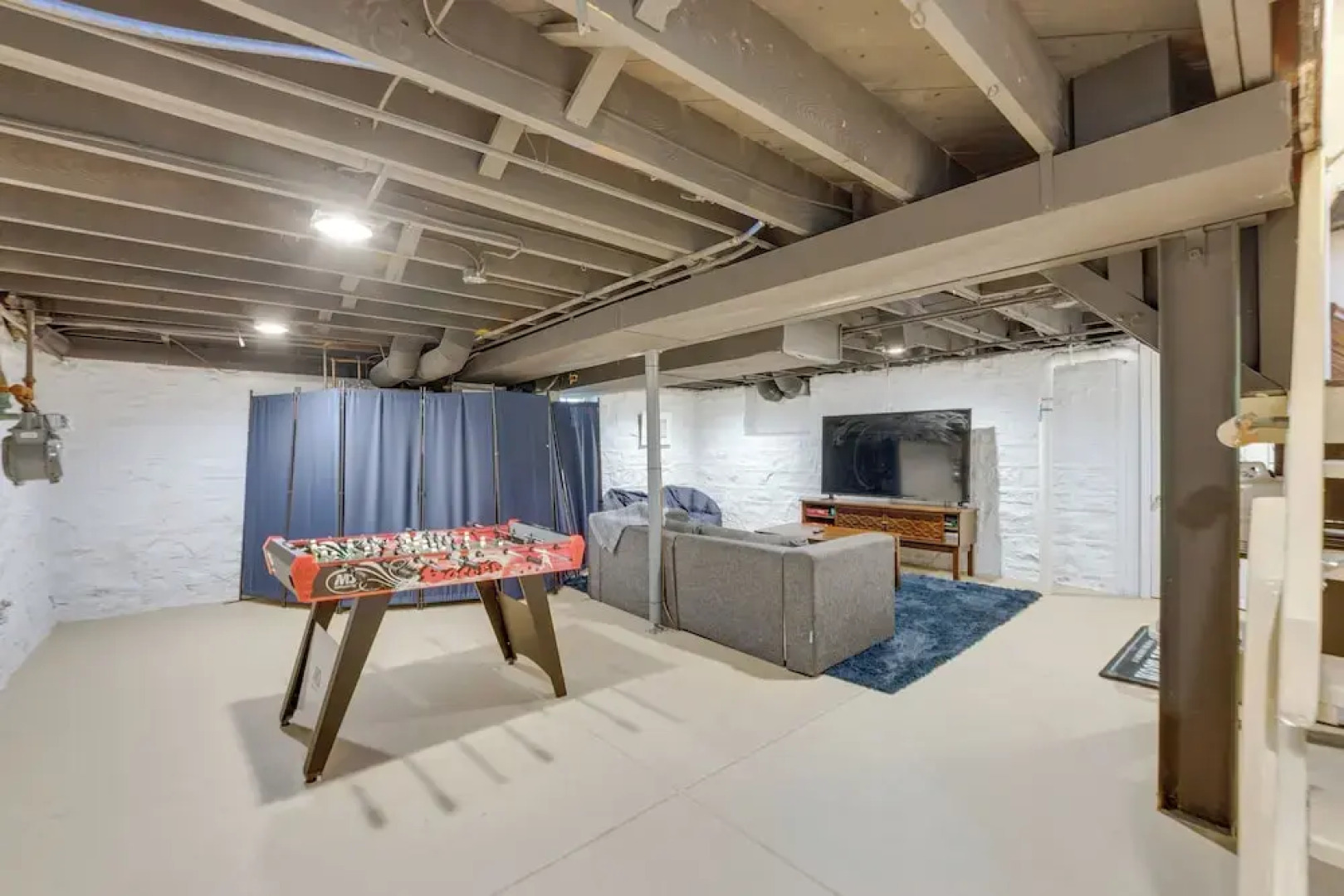 Pet-friendly St Louis Home w/ Grill & Backyard