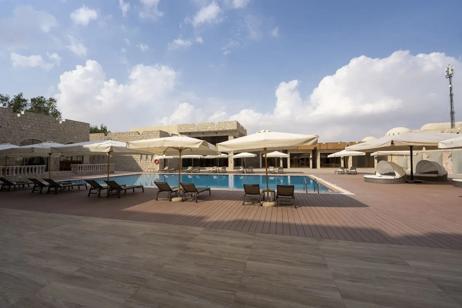 Al Samriya, Autograph Collection