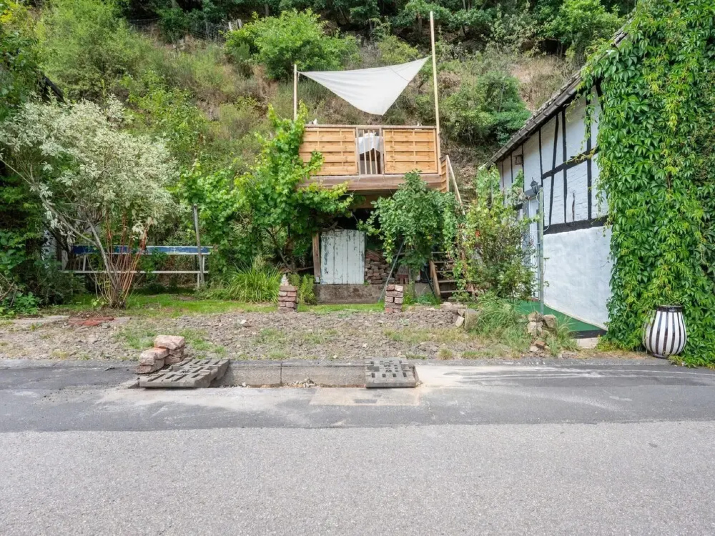 Pretty Holiday Home in Schleiden With Balcony and Barbecue