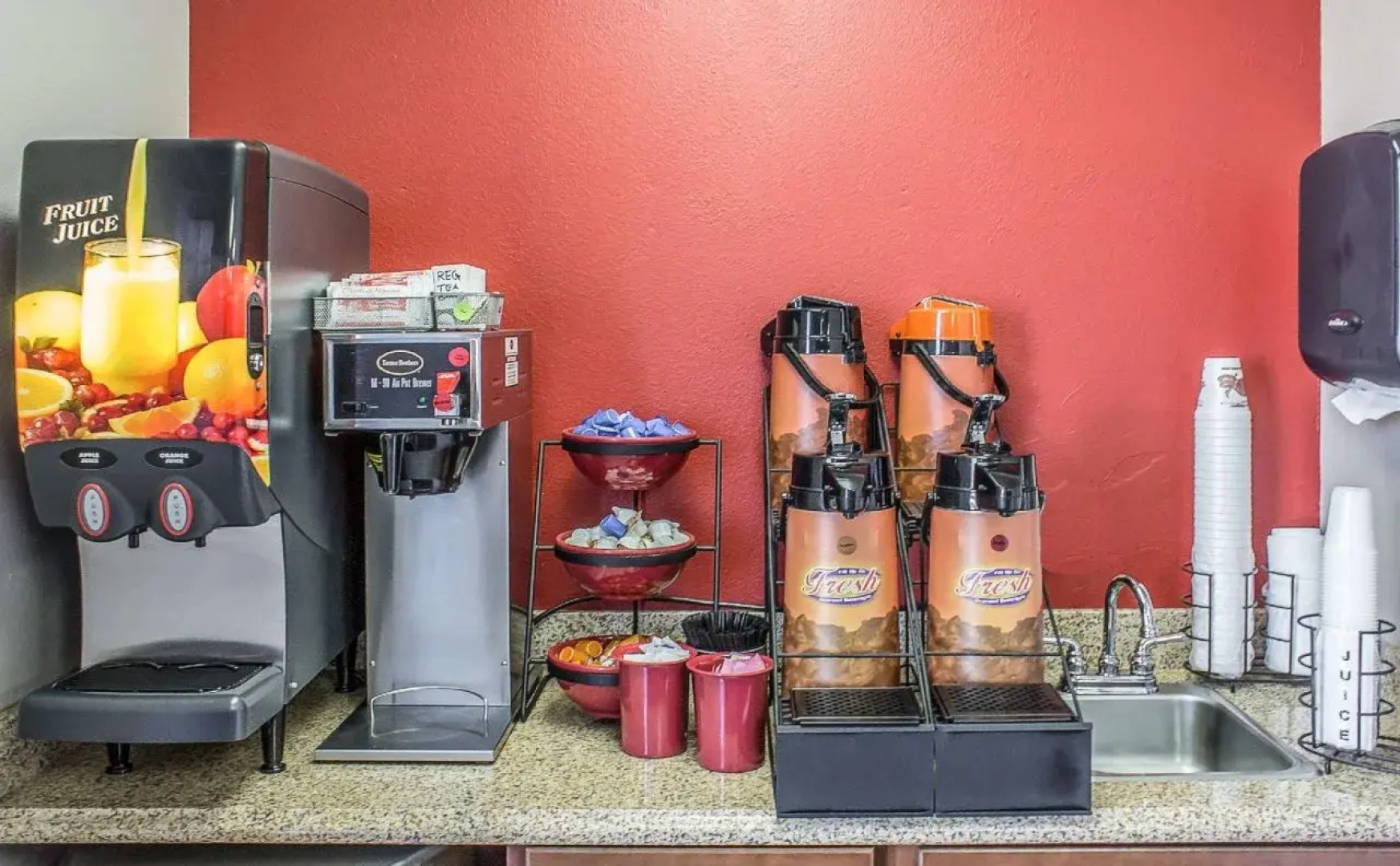 Spencer Inn and Suites