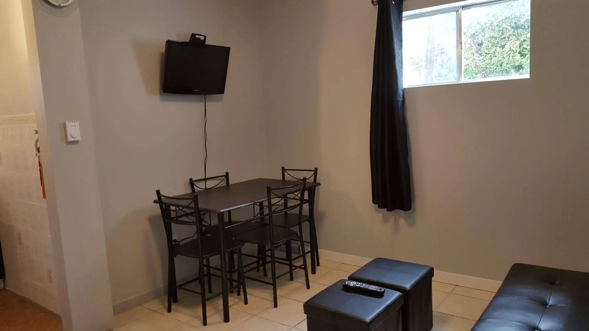 Naramata Courtyard Suites