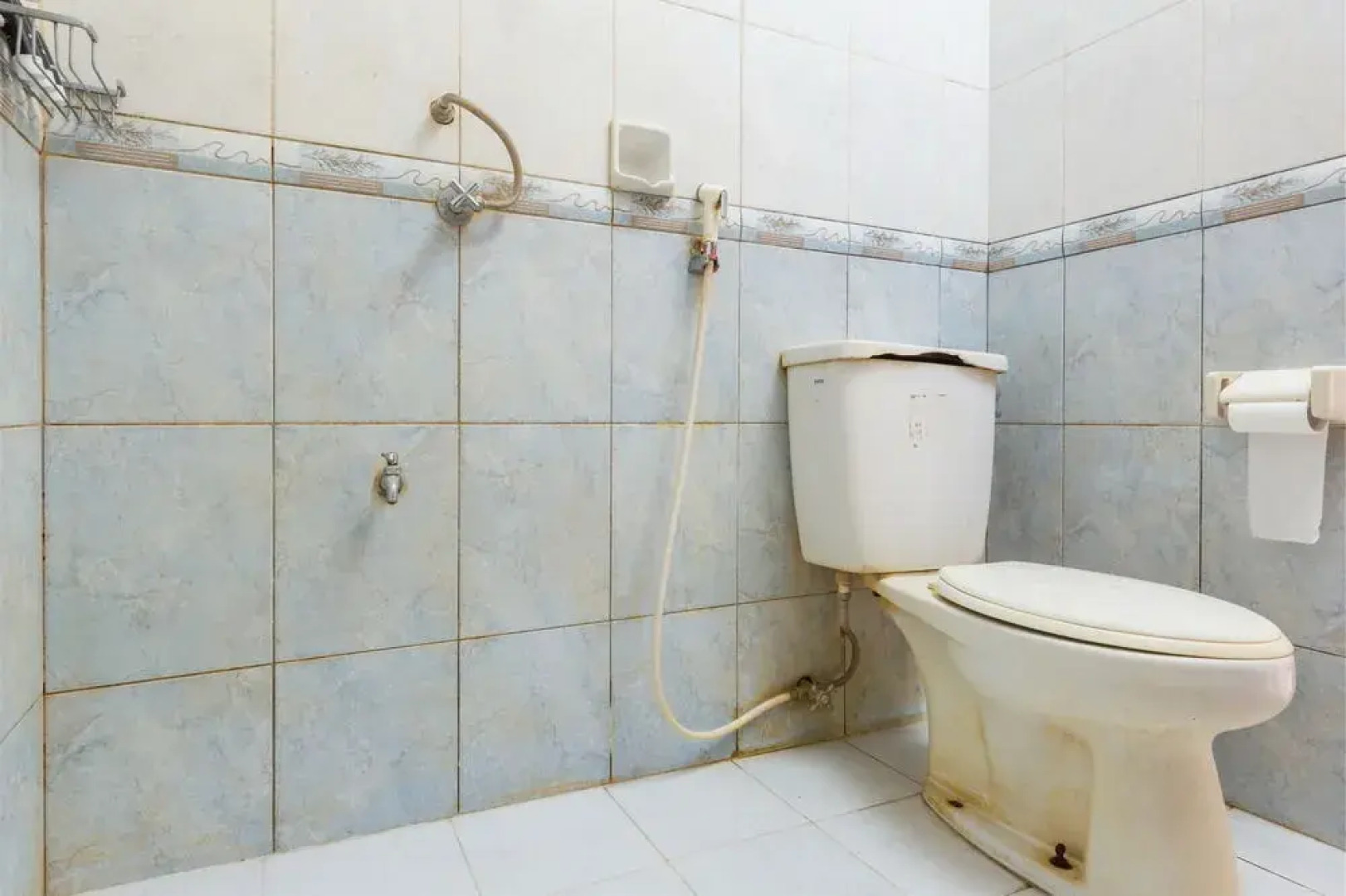 RedDoorz @ Raya Kubu Anyar