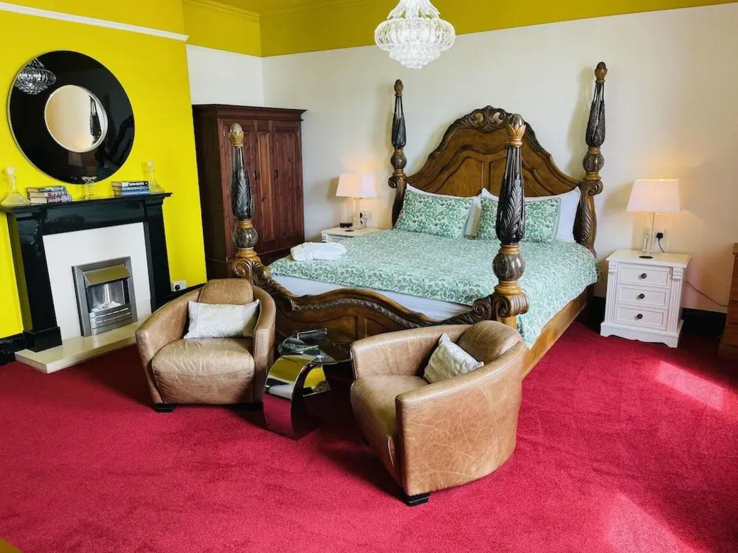 Captain Chevalle Penthouse Studio Apartment