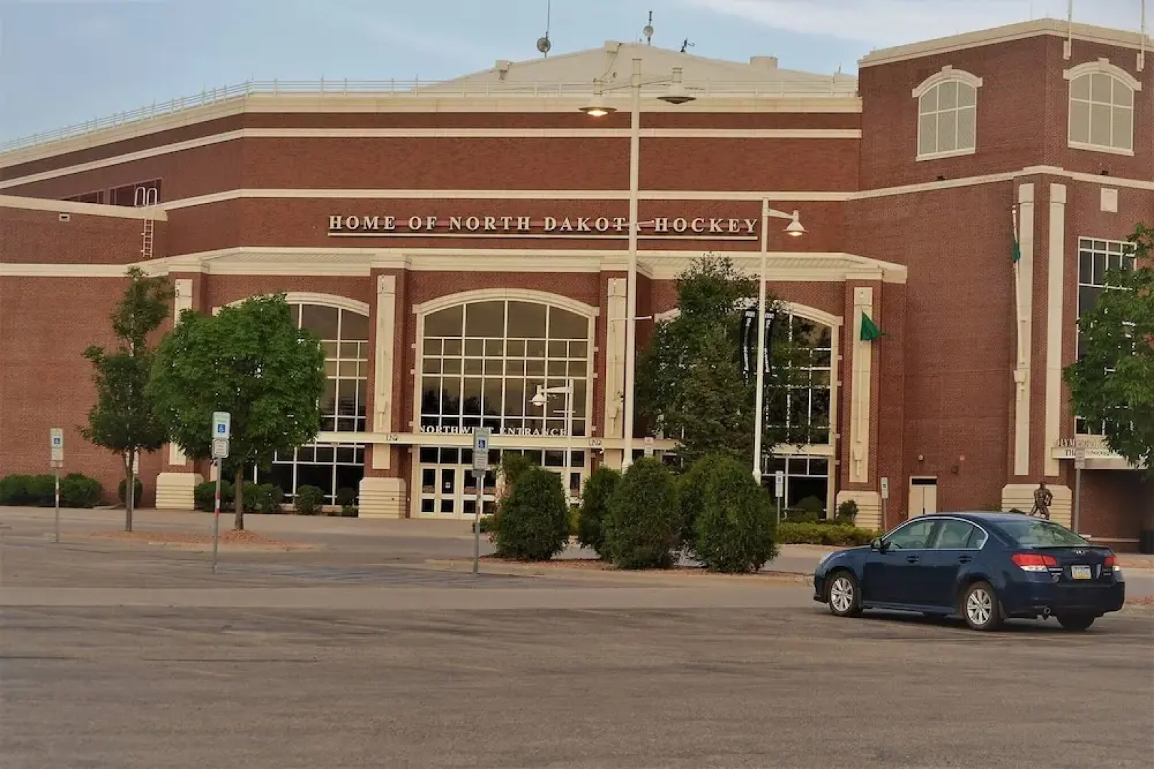 The Gateway - a Beautiful Relaxing Three Bedrooms Apartment