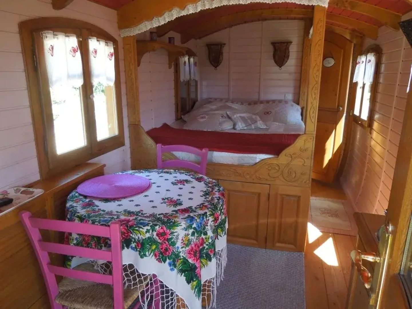 La Clé des Roulottes Campsite