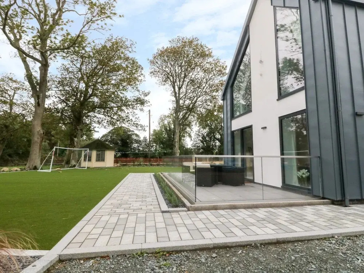 Dafarn Newydd Studio