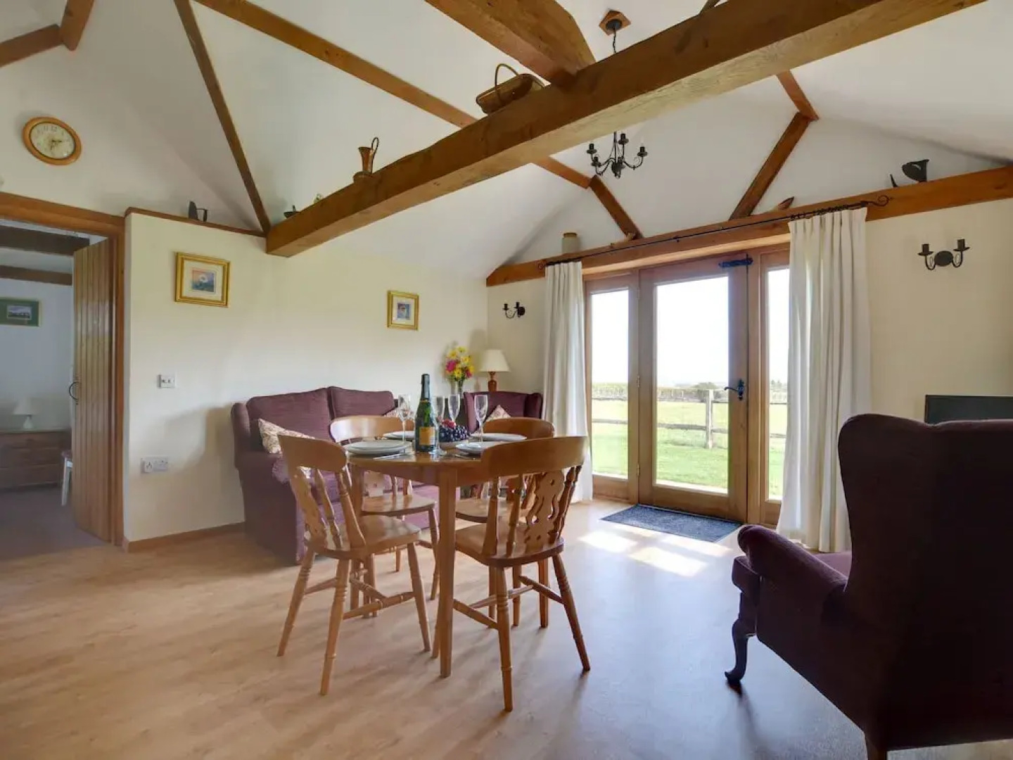 Lovely Holiday Home With Many Wooden Details in Nice Location