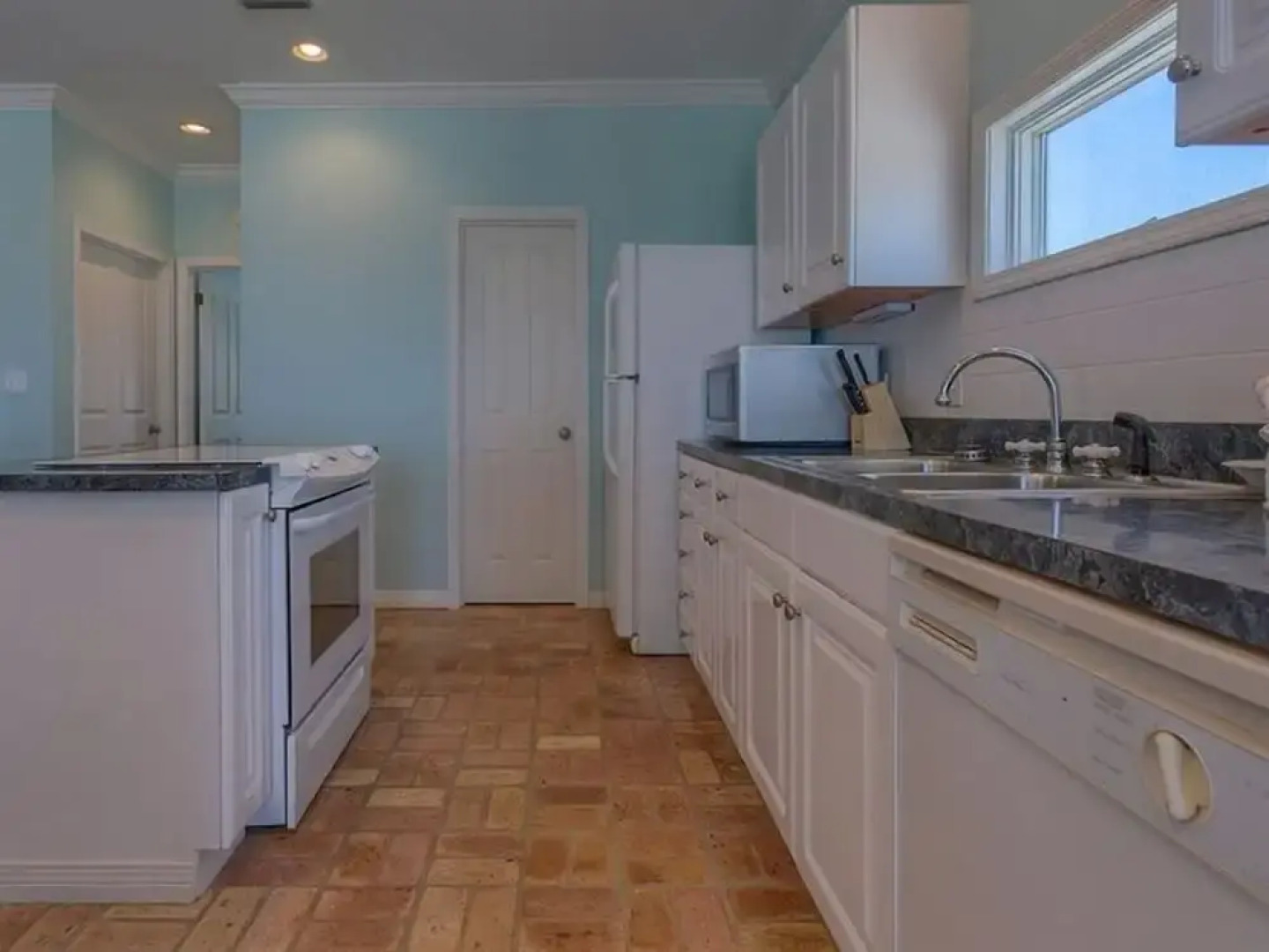 C-Glass by Meyer Vacation Rentals