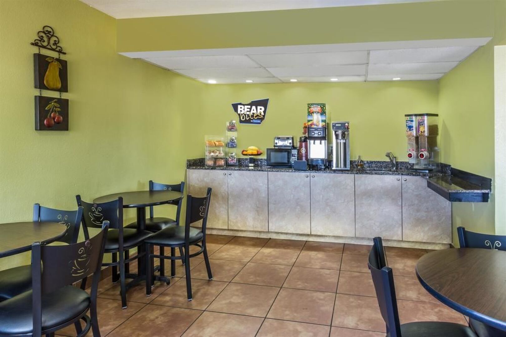 Travelodge Riviera Beach