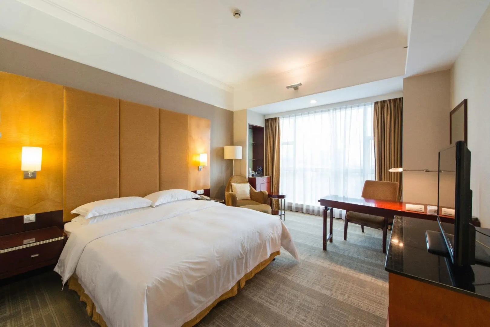 Golden Diamond Hotel