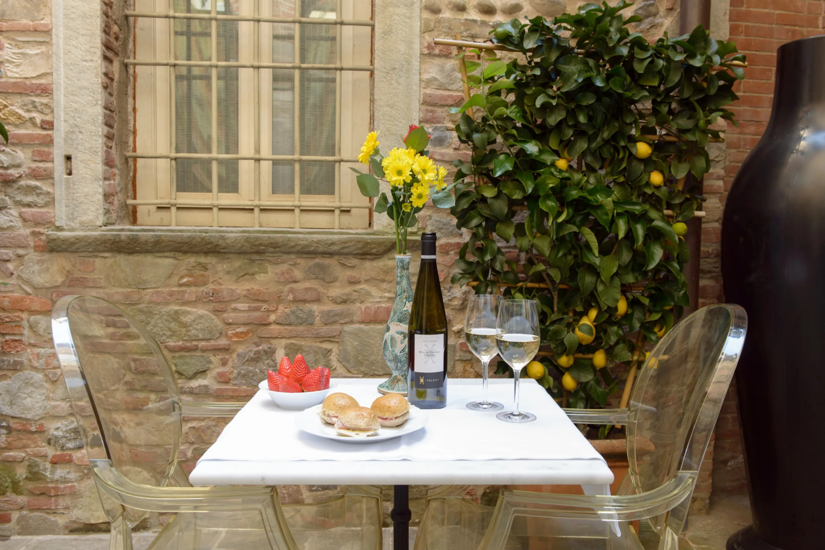 N.15 Santori Luxury Home