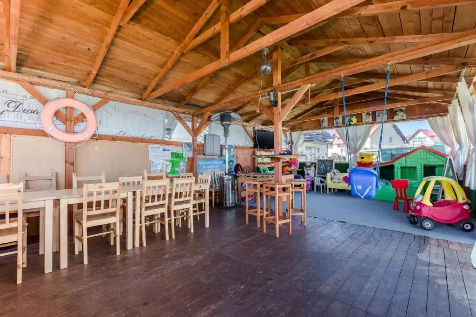 Dworek Karwia Wiosenna 8