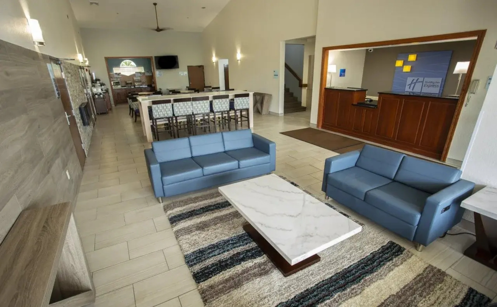 Holiday Inn Express WATERTOWN