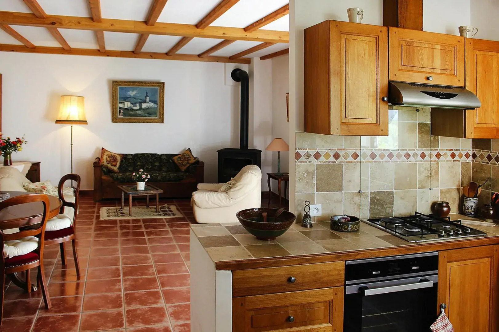 Charming holiday home with private garden, Revest-du-Bion