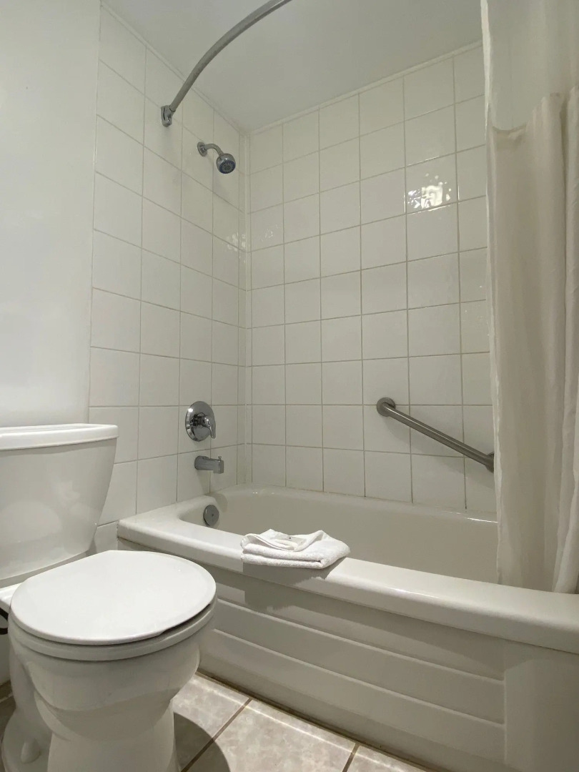 Coast Courtenay Hotel