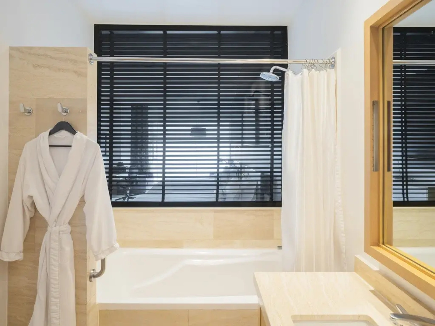 The Paragon Hotel Mexico City Santa Fe By Accor