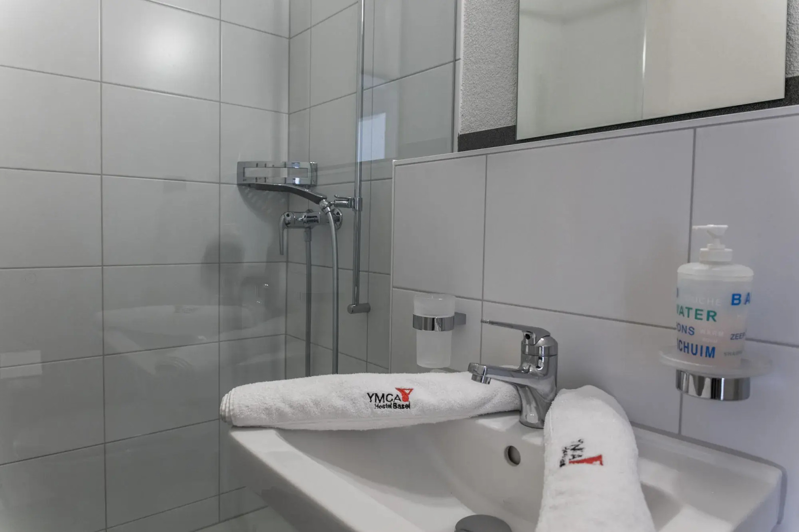 Hotel & Lounge by Hyve Basel SBB