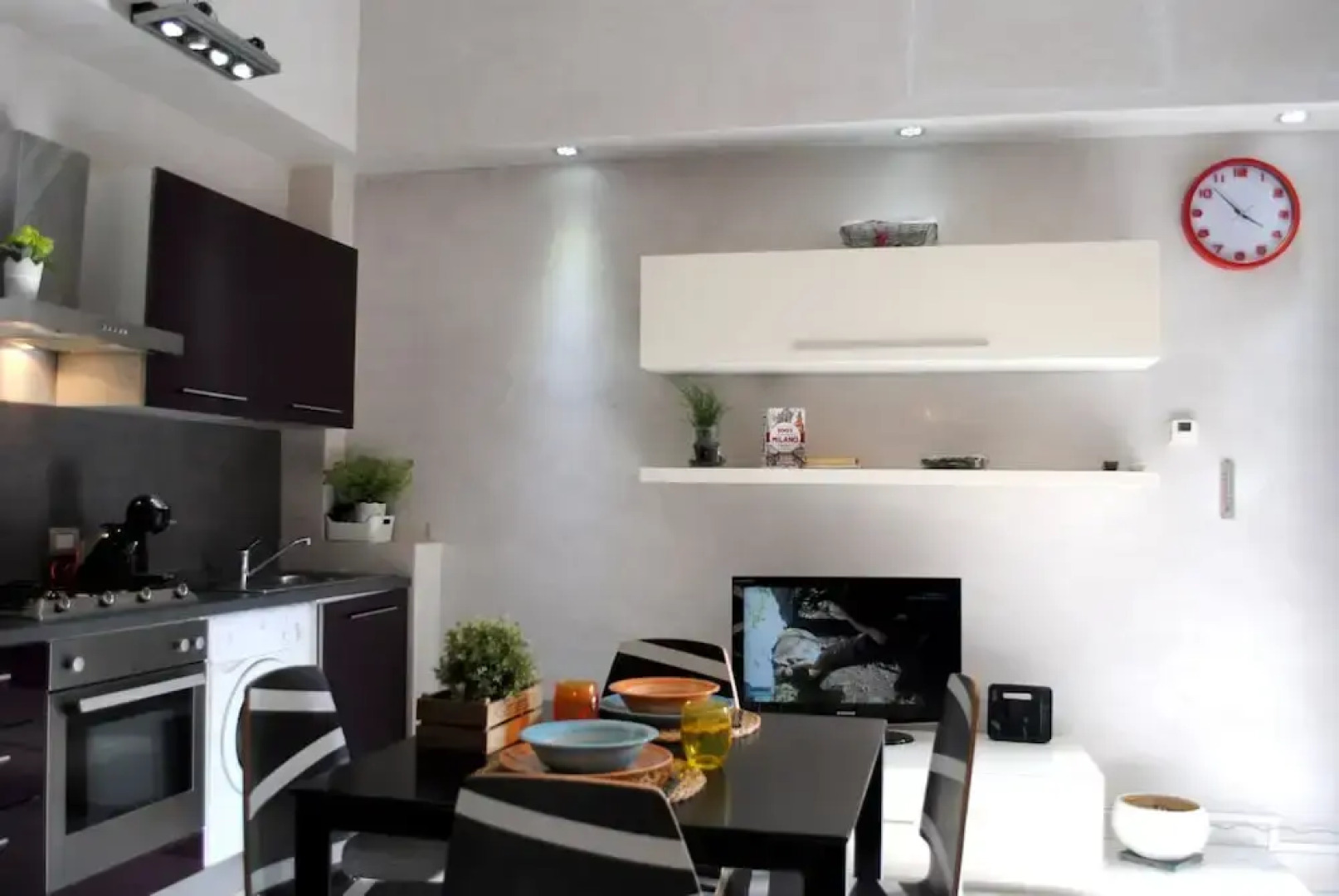 Bnbook - Green Zone Studio