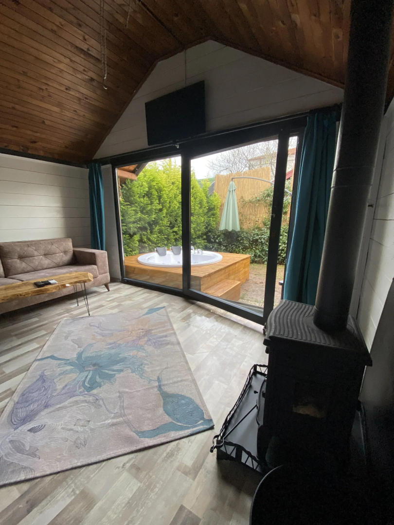 Adesa Bungalow Hotel