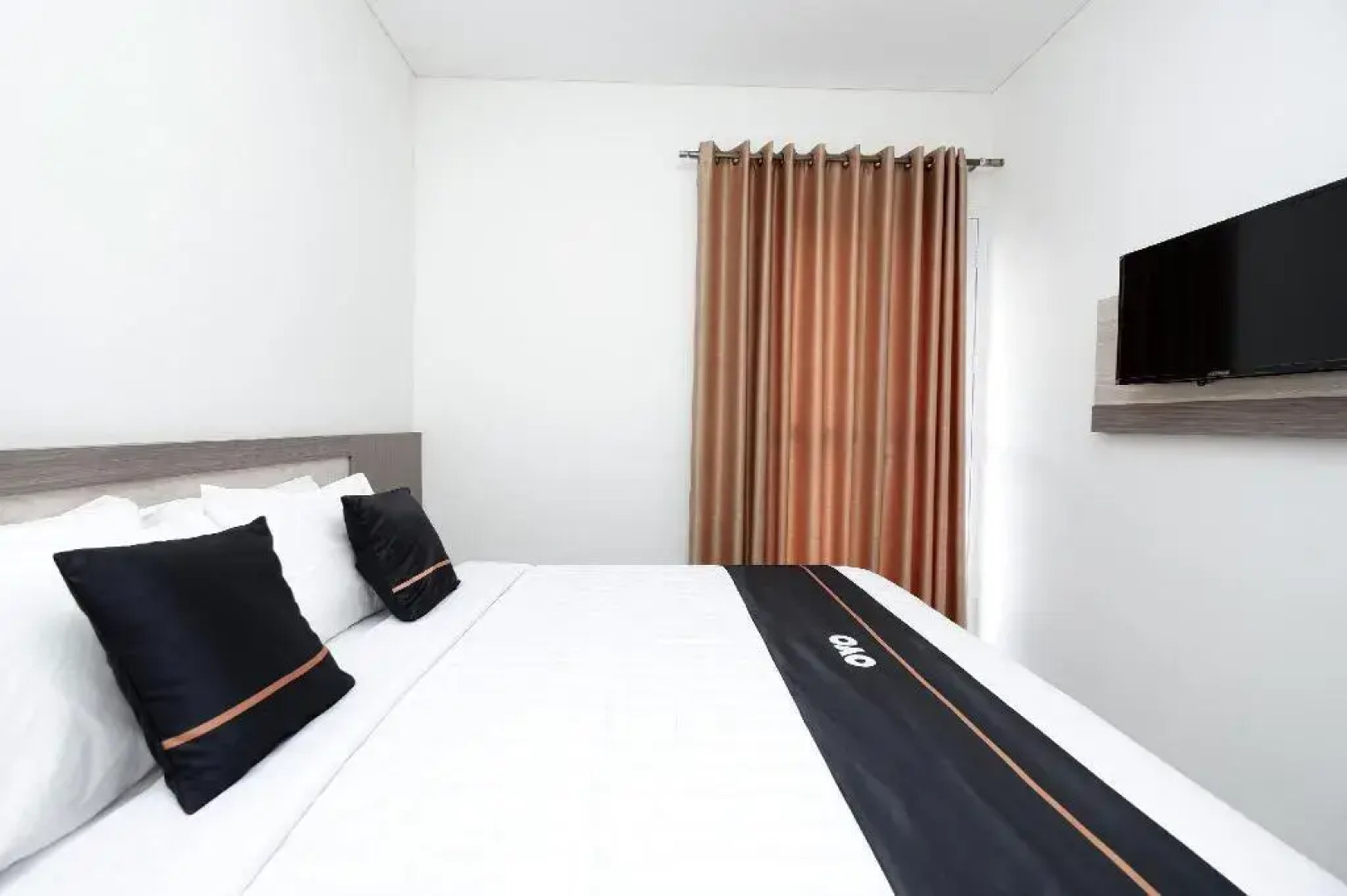 OYO 2298 Jebres House Syariah