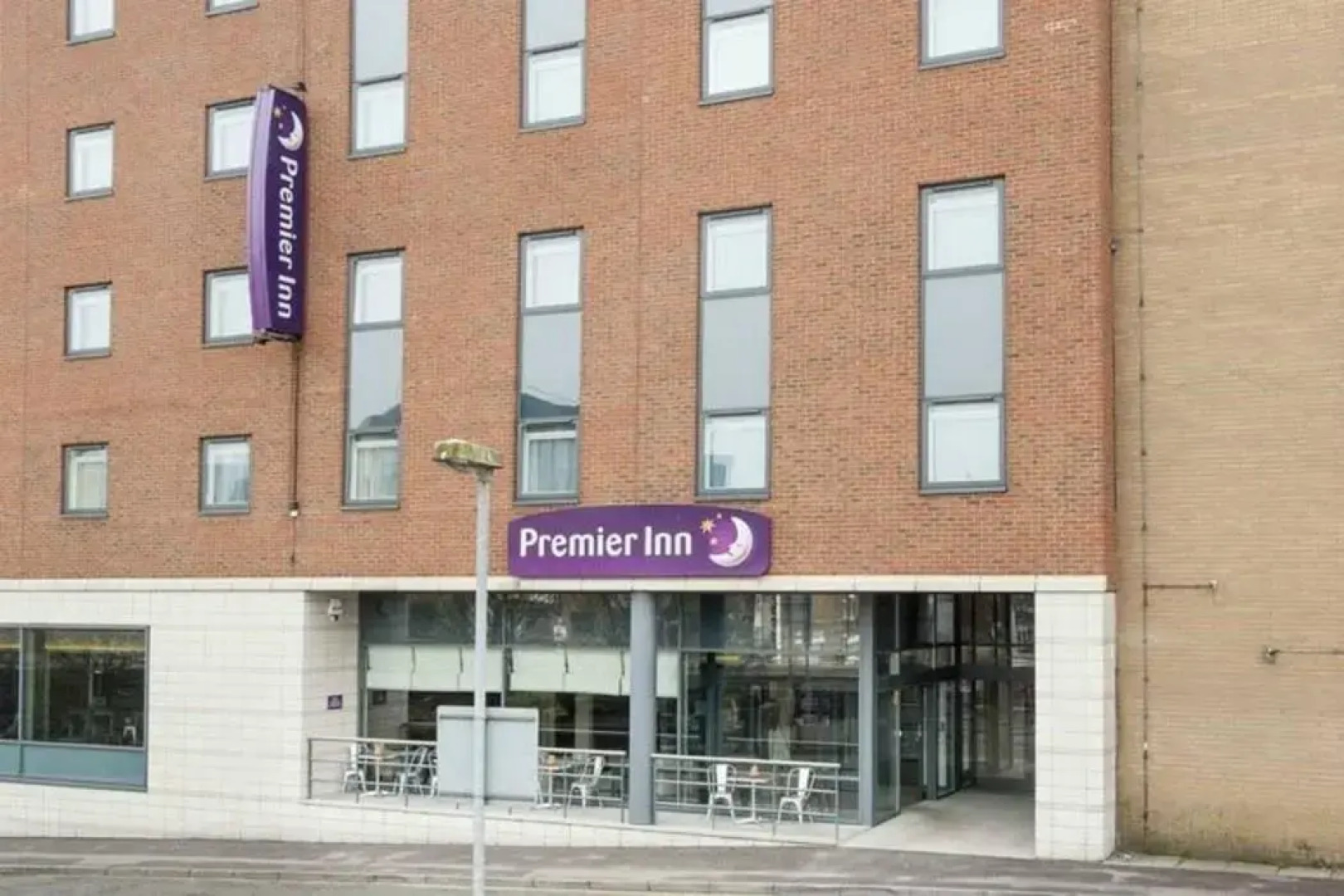 Premier Inn Luton Town Centre