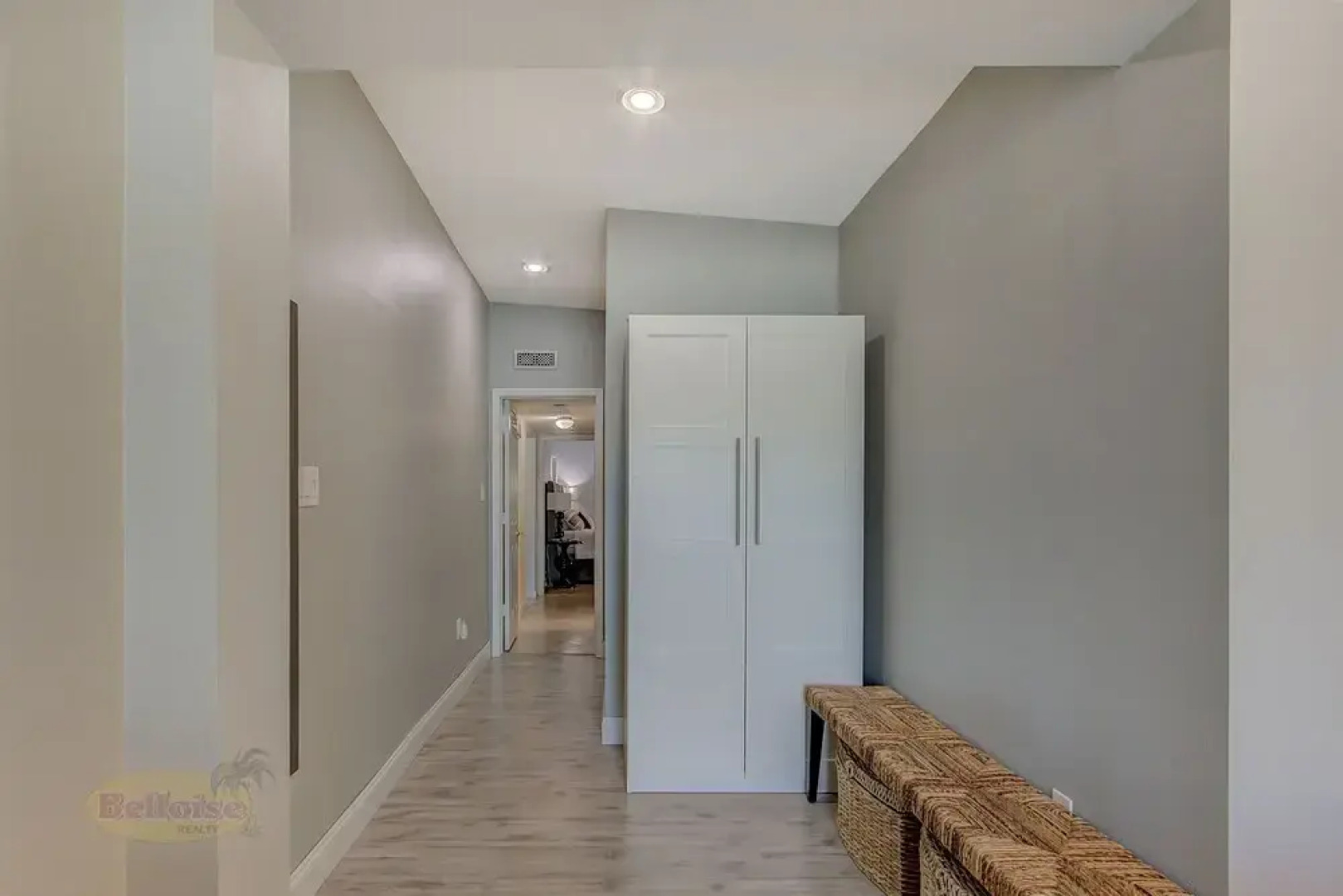 Water Lover's Paradise - Weekly Rental 2 Bedroom Home by Redawning