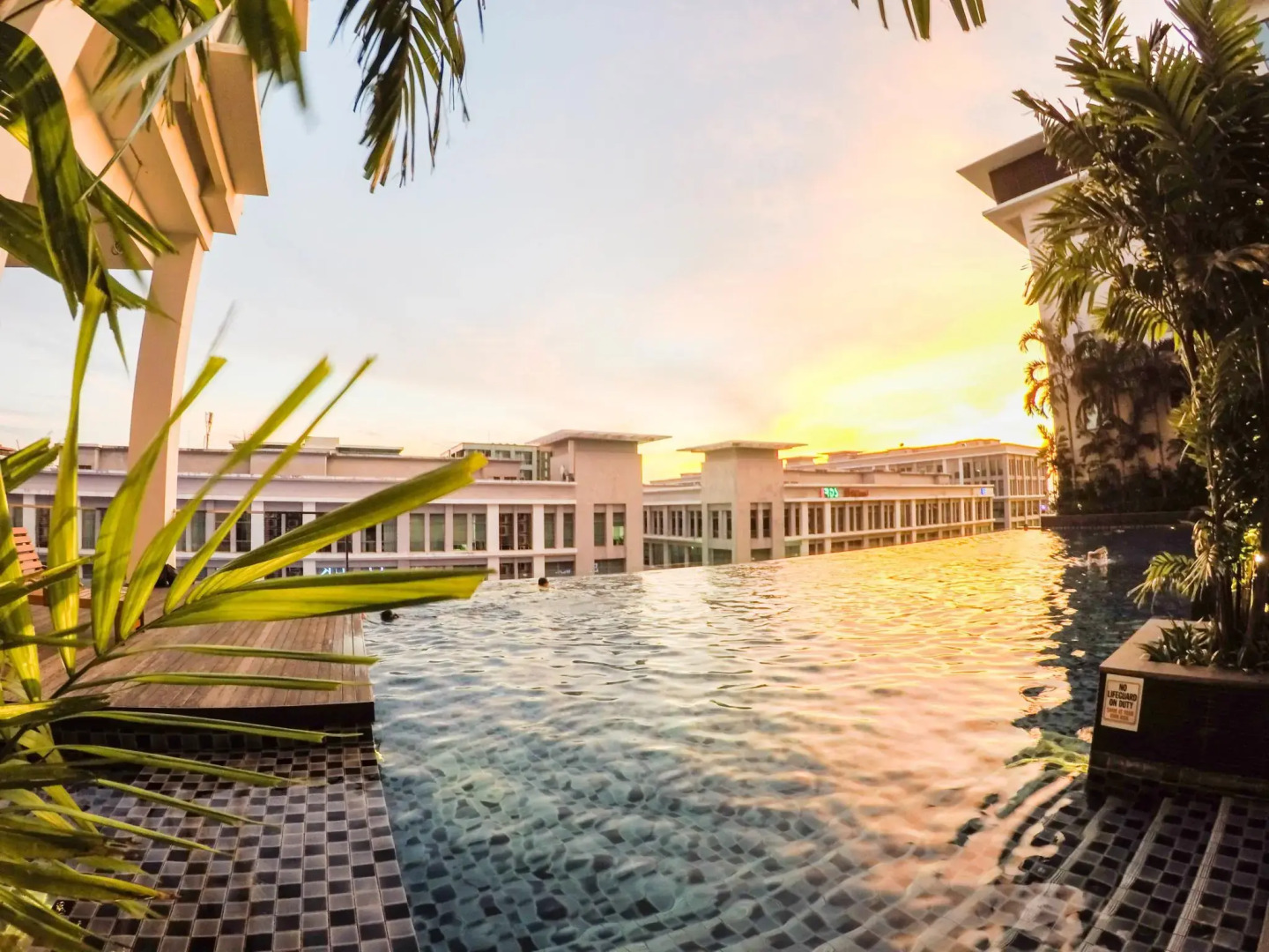 Luxury Condominium @ Loft