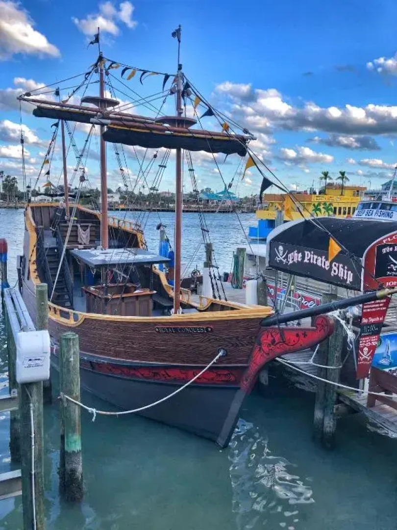 347 at Surf Song Resort by RedAwning